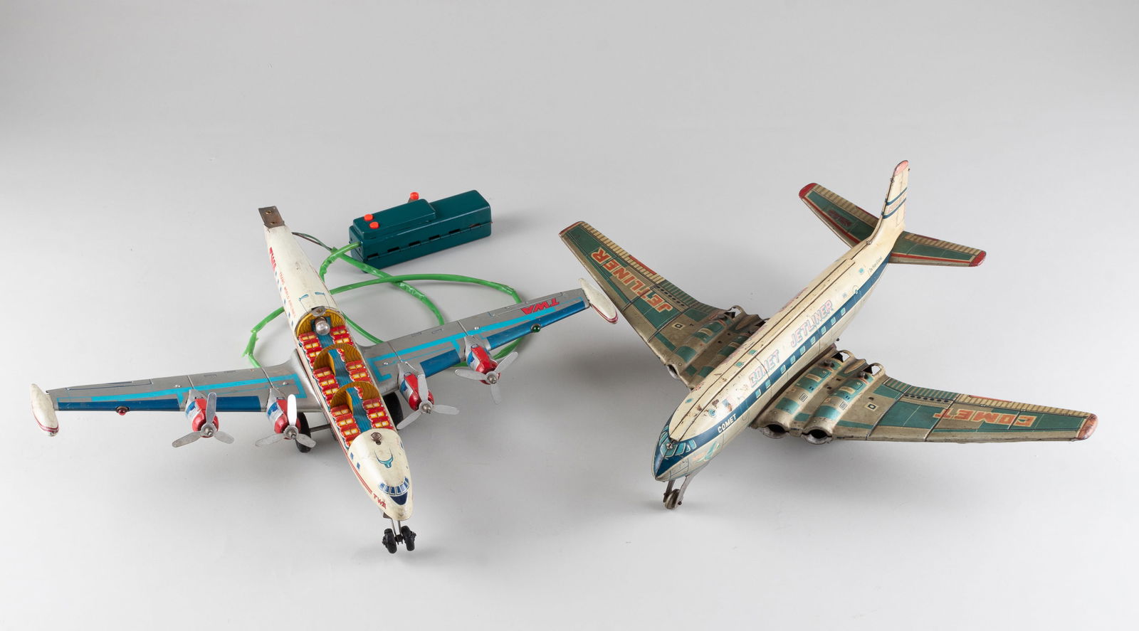 Tin Us Air Force Airplane Toy Made In Japan Tin Us Air Force Airplane Toy Made In Japan