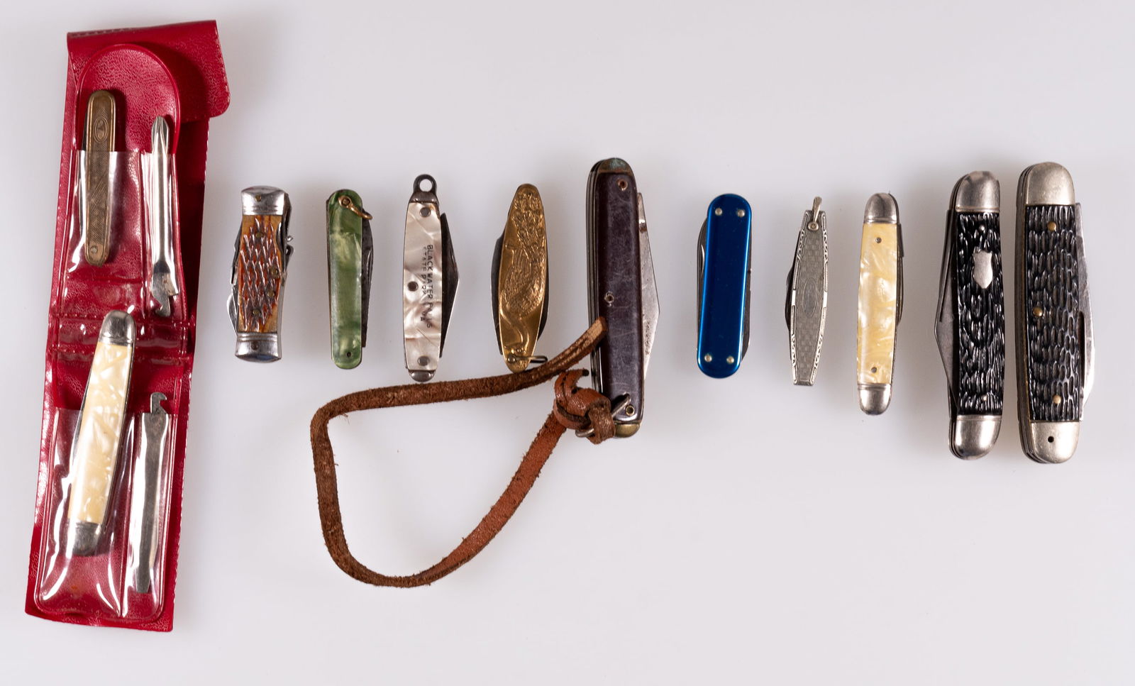 10 POCKET KNIVES (1 of 1)