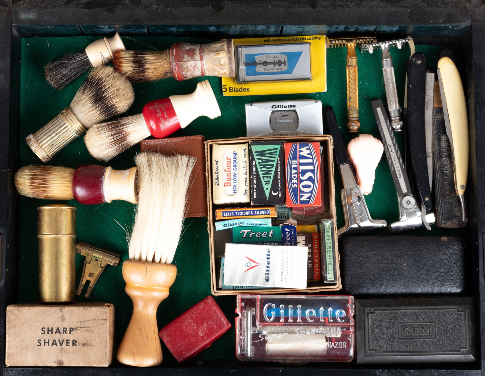 VINTAGE SHAVING TOOLS (1 of 1)