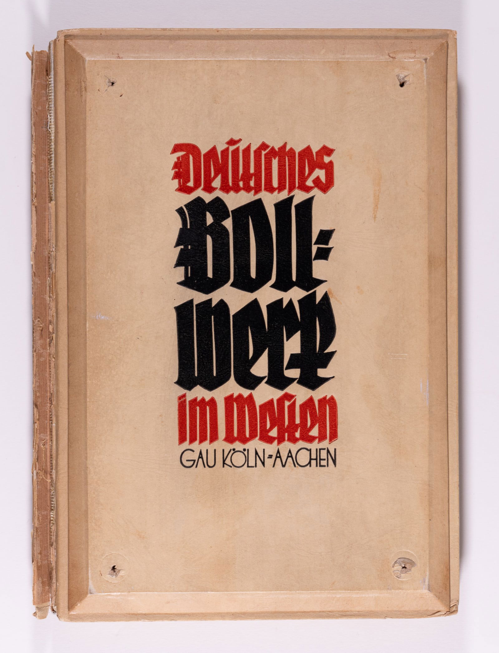 DEUTSCHES BOLLWERK IM WESTEN WWII STEREOBOOK: Deutsches Bollwerk im Westen [German Bulwark in the West] Raumbild-Verlag by Heinz Havert, with 120 Raumbild-Aufnahmen by Heinrich Hoffman, some b/w photos affixed to pages in the book, 20 of the pict