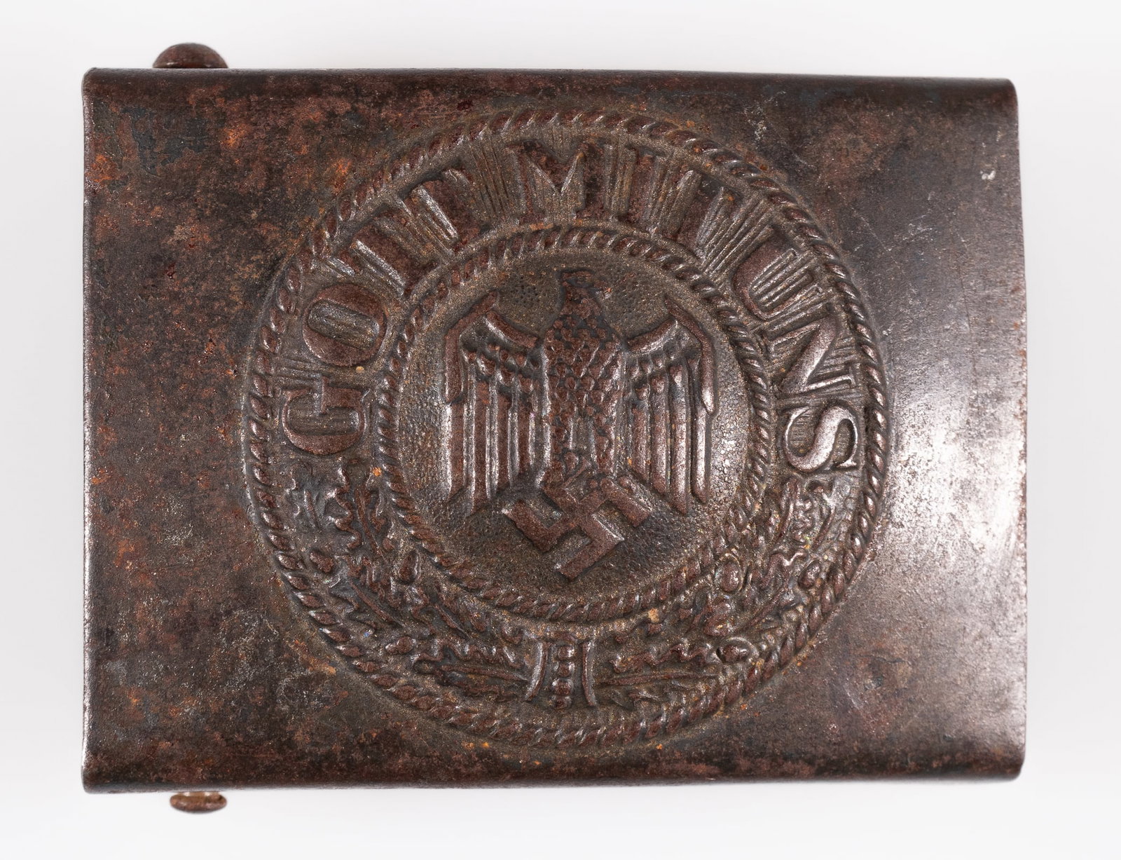 GERMAN WWII ARMY BELT BUCKLE: German WWII Heer belt buckle 'GOTT MIT UNS' [God With Us] with relief of German eagle and swastika. 2.5 x 2 inches.