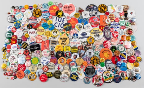 200+ AMERICAN POP CULTURE BUTTONS