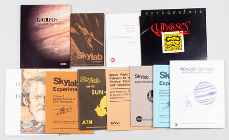NASA SPACE MAGAZINES AND BOOKS (13)