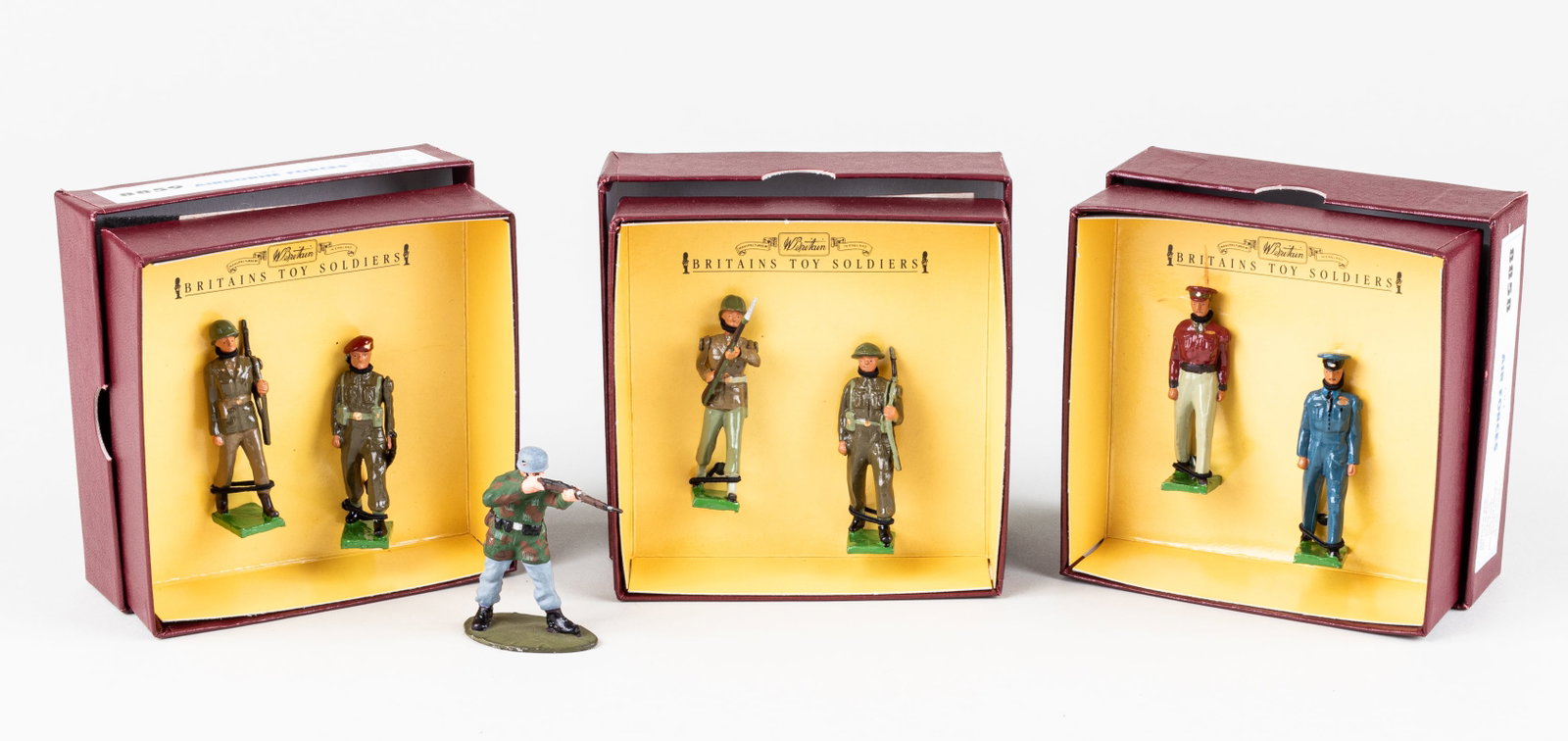 BRITAIN'S TOY SOLDIERS THE EUROPEAN CAMPAIGN D-DAY TO VE-DAY: William Britain's toy soldiers from the series The European Campaign from D-Day to VE-Day. Includes sets 8860 The Ground Forces, 8859 The Airborne Forces, and 8858 The Air Forces. Like new, in the ori