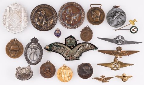 21 WWI AND WWII ITALIAN MEDALS