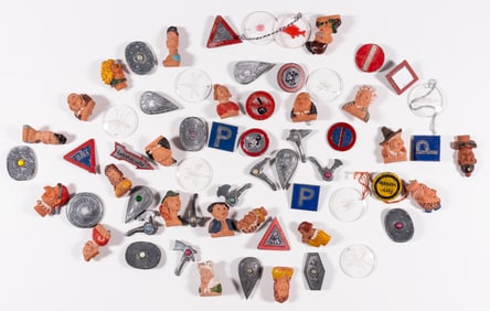 119 WHW WINTERHILFSWERK DONATION TOKENS AND BOOKS