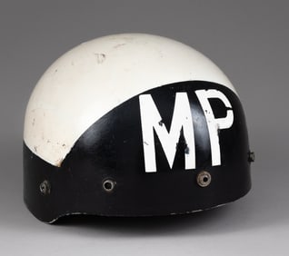 VINTAGE MILITARY POLICE MOTORCYCLE HELMET