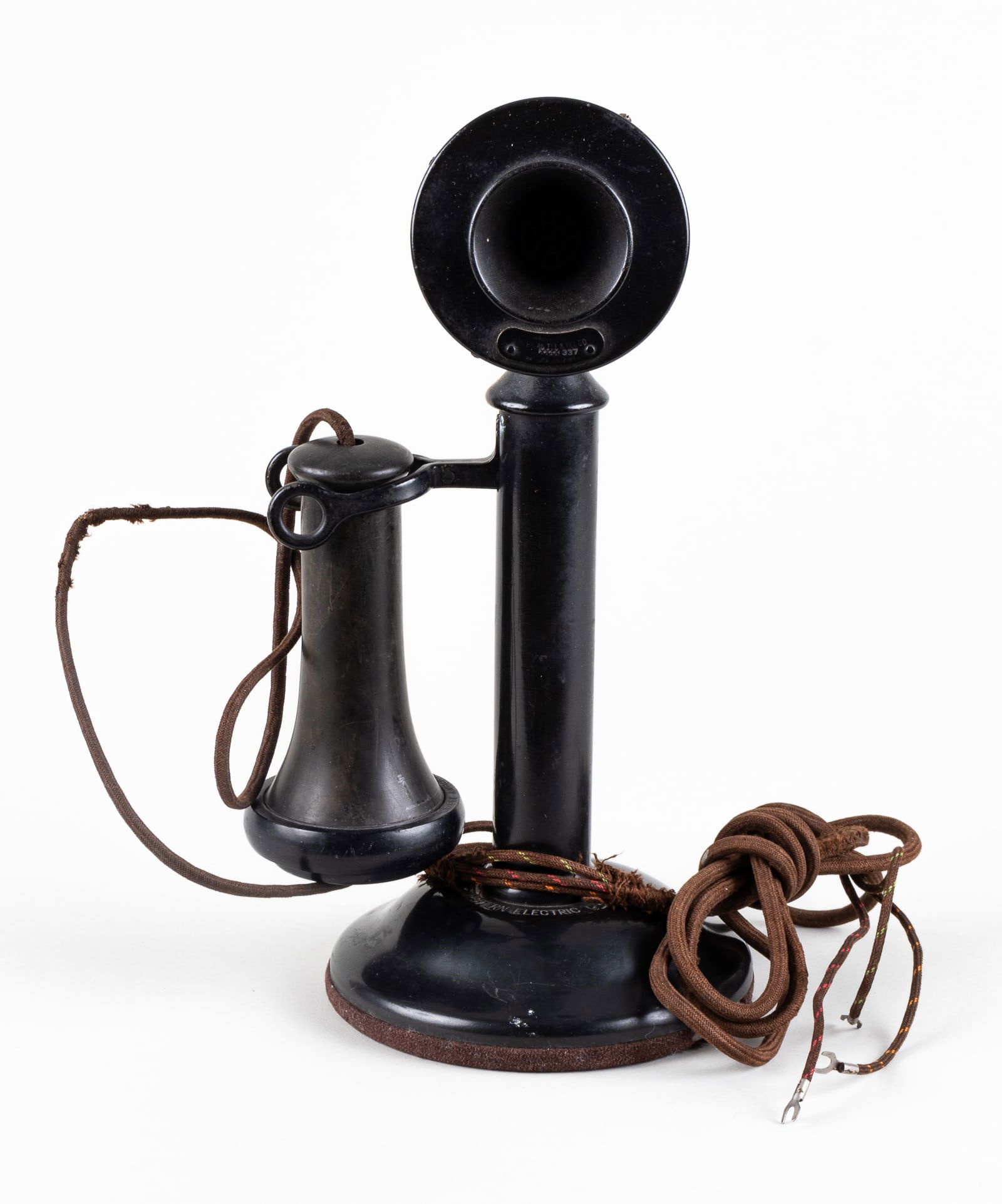 WESTERN ELECTRIC CANDLESTICK TELEPHONE: Antique candlestick telephone by Western Electrical Company model 20AL, stamped around the base reads the company name and patent dates of 'AUG 16 04 - SEP 13 04 - JAN 26 15,' on the back of the neck