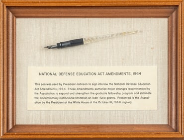 LYNDON B JOHNSON PRESENTATION PRESIDENTIAL SIGNING PEN