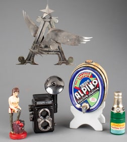 2 VINTAGE CERAMIC ALCOHOL DISPLAY DECANTERS