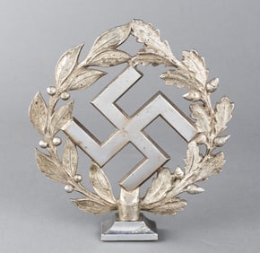 WWII GERMAN NATIONAL NAZI POLE TOP