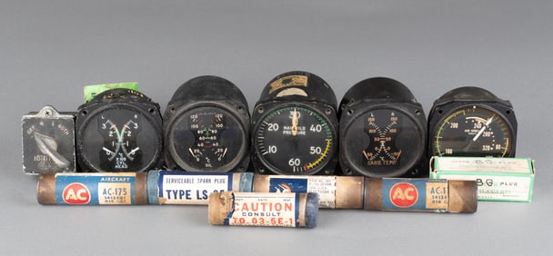 12 VINTAGE AIRPLANE GAUGES AND SPARK PLUGS