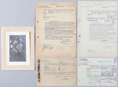 SS-VERFUGUNGSTRUPPE ERS-BATL SS 'DER FUHRER' DOCUMENT GROUP
