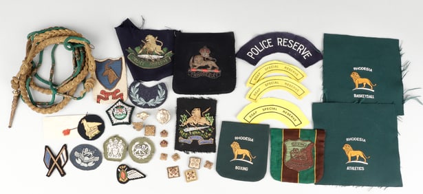32 RHODESIAN AND BRITISH SOUTH AFRICA INSIGNIA PATCHES AND BADGES