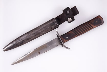 WWI GERMAN BOOT TRENCH KNIFE [DEMAG]