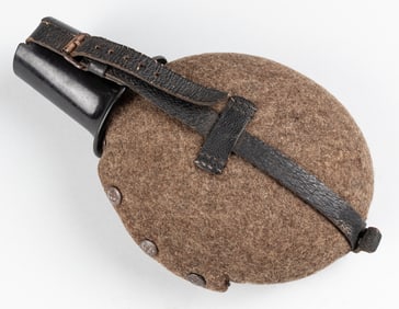 WWII GERMAN MEDIC FIELD WATER CANTEEN