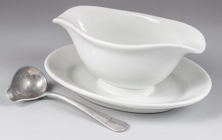 LUFTWAFFE MESS HALL GRAVY BOAT AND LADLE Fl. U.V.