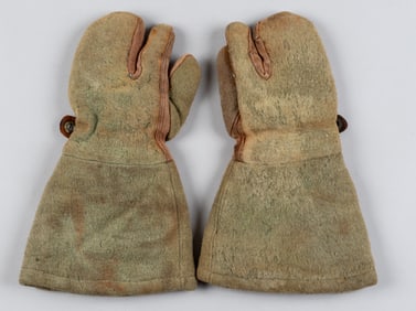 WWII JAPANESE HEAVY MACHINE GUN WOOL SHOOTING MITTENS