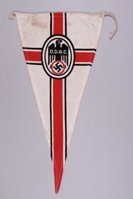WWII GERMAN D.D.A.C. MEMBERS VEHICLE PENNANT