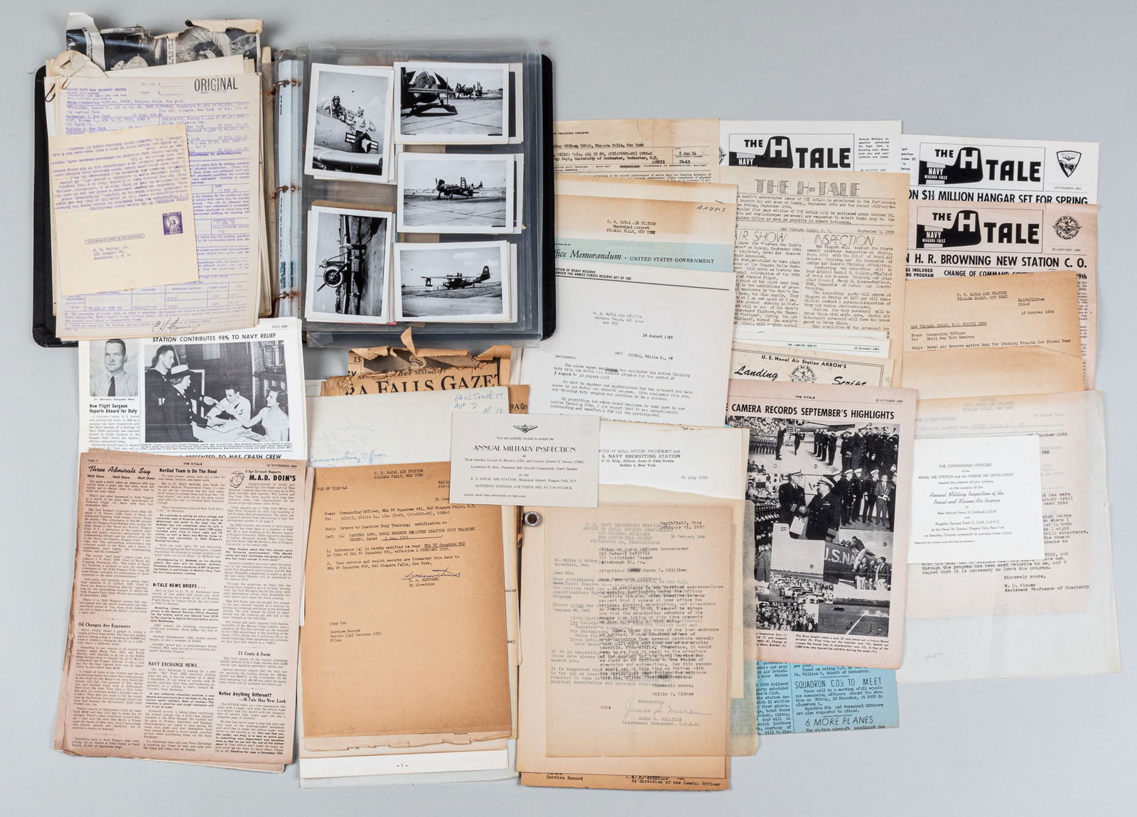 US NAVY AIR RESERVE MEMBER KEEPSAKE ALBUM (1 of 2)