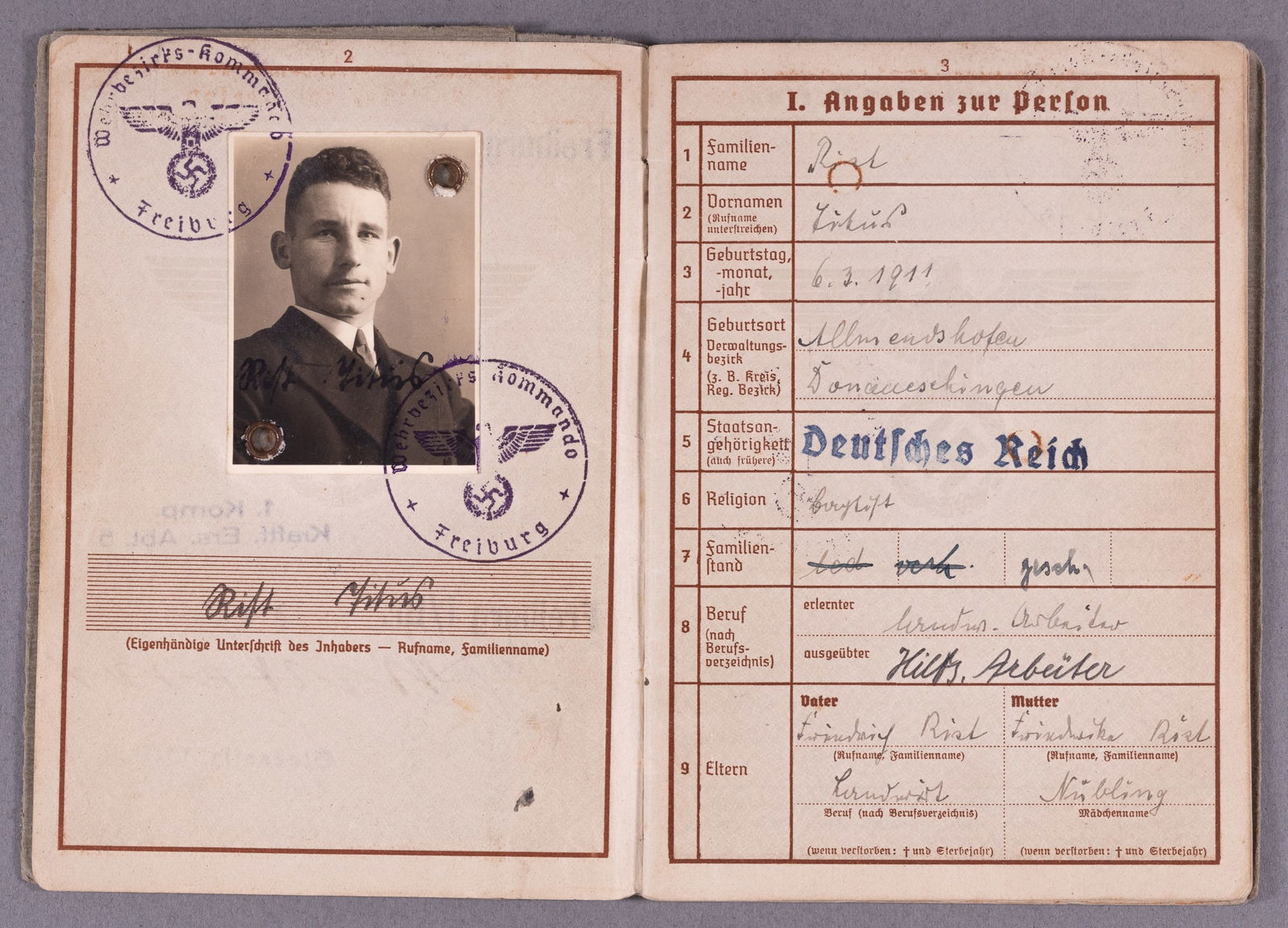 WWII GERMAN WEHRPASS [EASTERN FRONT] (1 of 11)