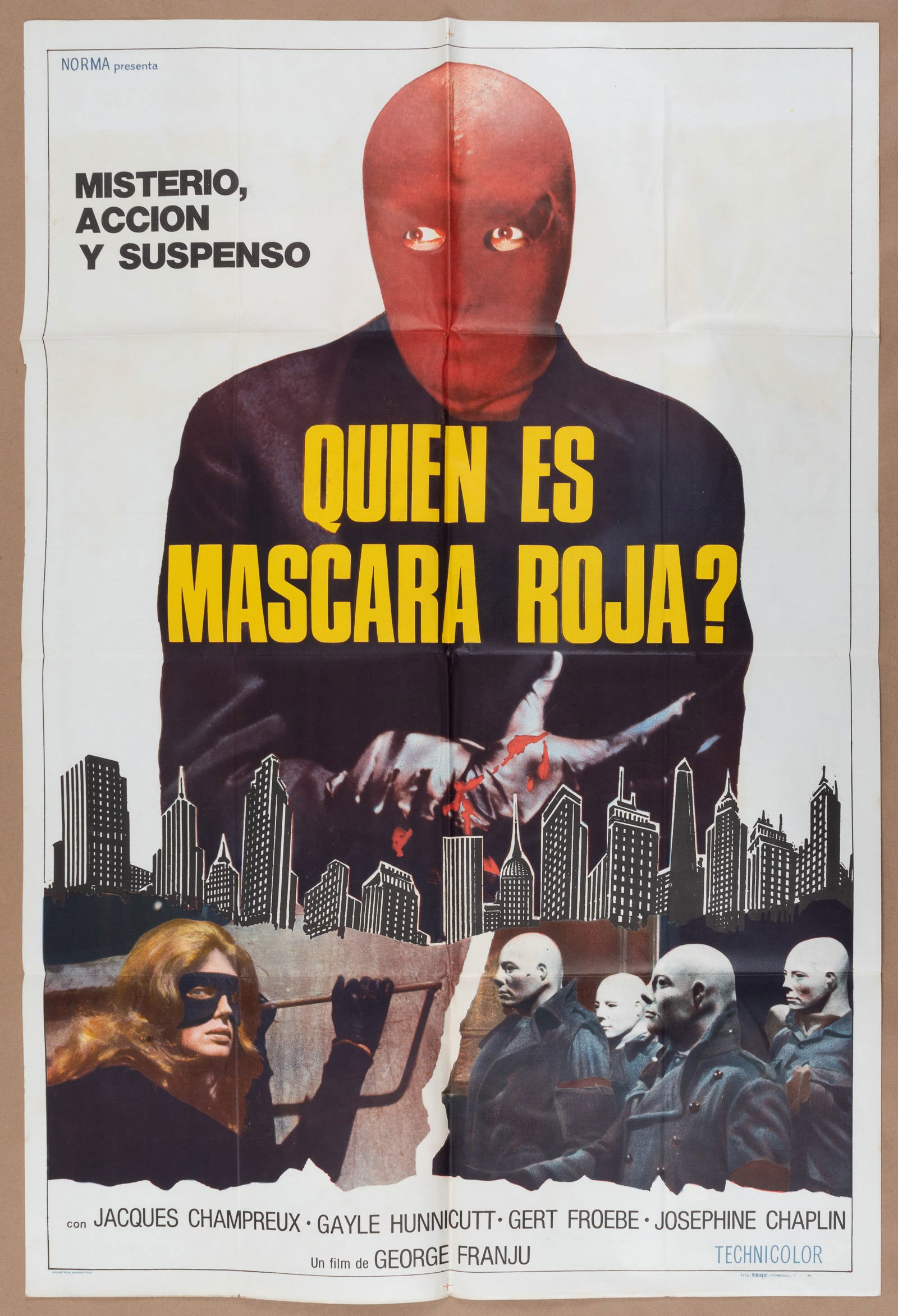 LARGE GROUP OF 30 POSTERS: A large group of thirty movie posters, each written in Spanish, may have duplicate posters. Posters with folds, and may have tears or loss throughout. Dealers lot, sold as-is. One-sheet posters, 27 x
