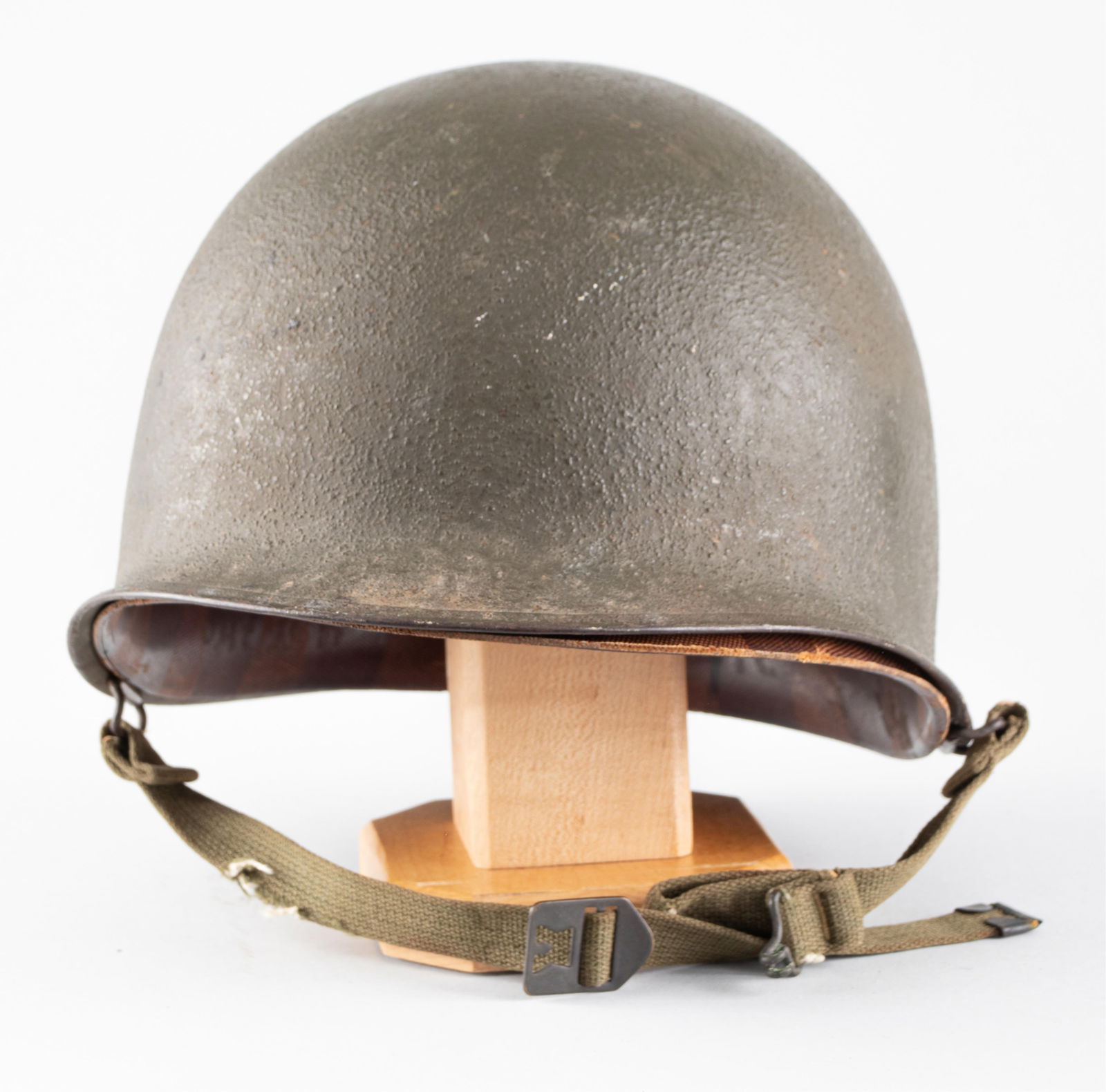 KOREAN WAR ERA M1 HELMET W/ CAPAC LINER (1 of 9)