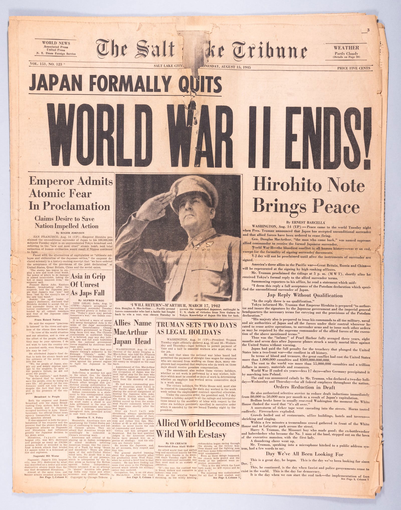 33 WWII US NEWSPAPERS DETAILING WAR ON JAPAN (1 of 6)
