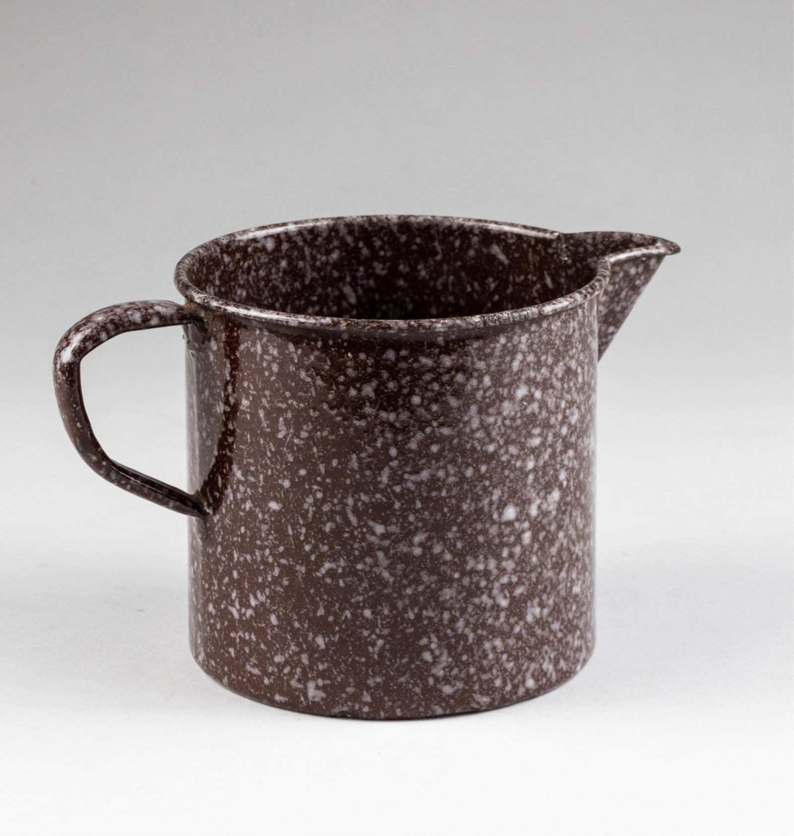 OSKAR SCHINDLER ENAMELED PITCHER (1 of 3)
