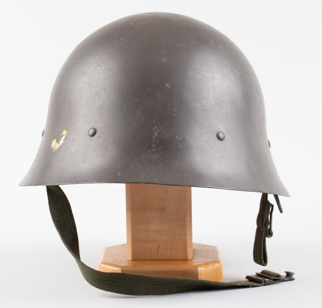 SWEDISH M26-56 HELMET (1 of 5)
