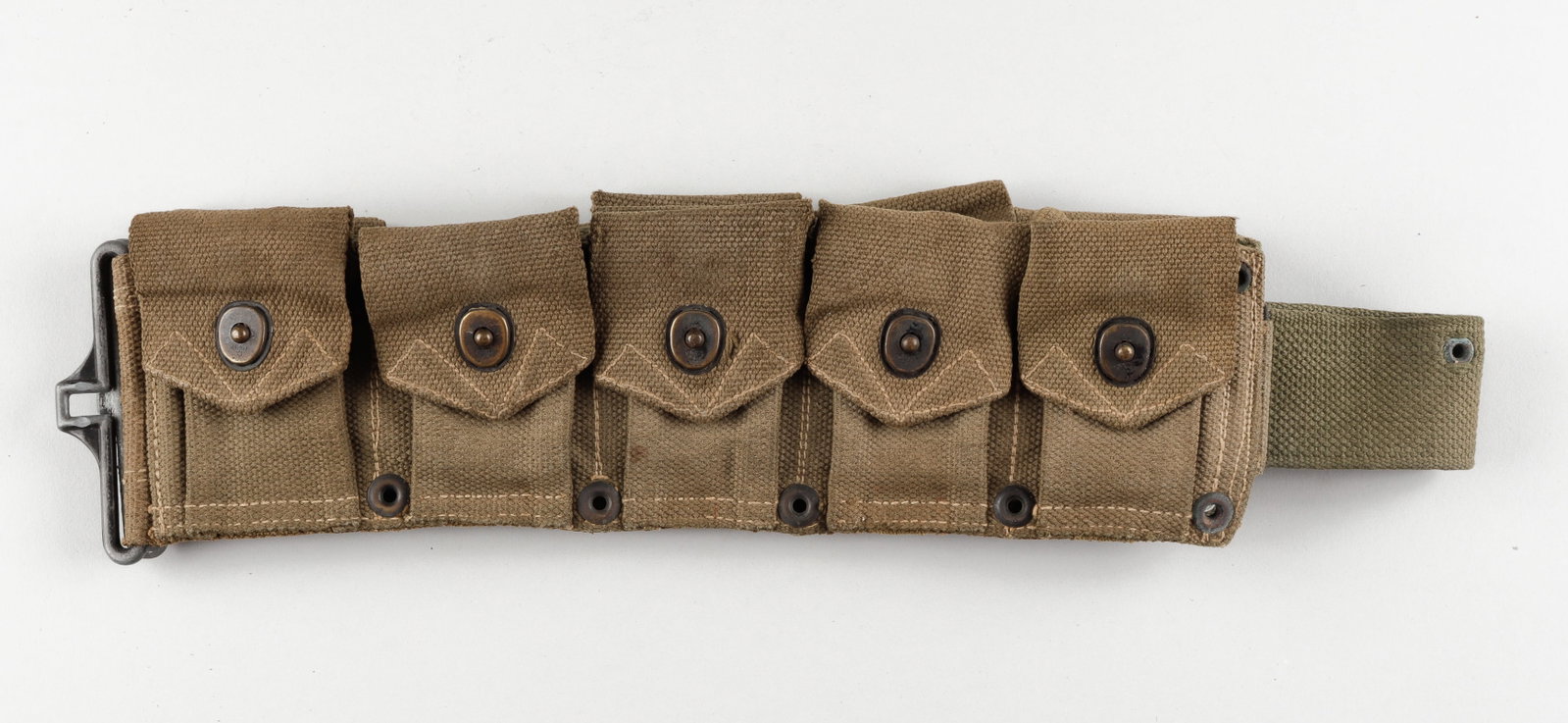 KOREAN WAR ERA WEB BELT: Korean War-era web belt, with two five-pouch ammo bags attached to the belt, each with a 'KlickIt Pull' tab on the front; no other maker marks visible.