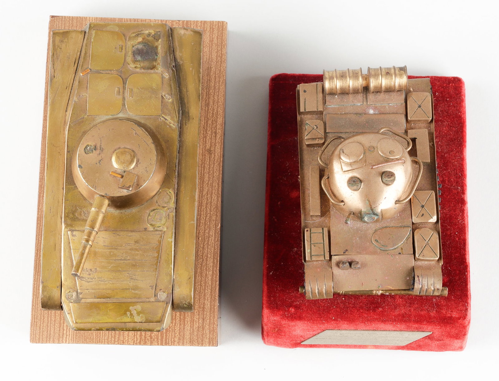 2 SOVIET TANK DESK STATUES - 4