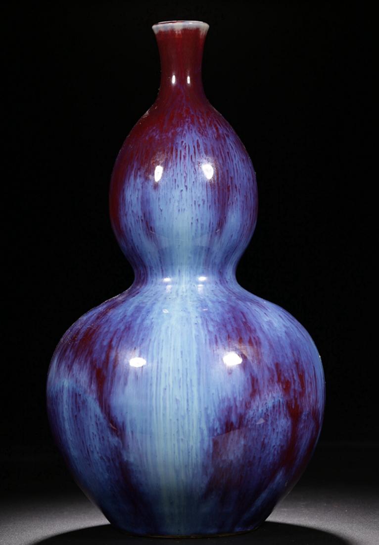 A FLAMBE GLAZED PORCELAIN DOUBLE GOURD VASE (1 of 8)