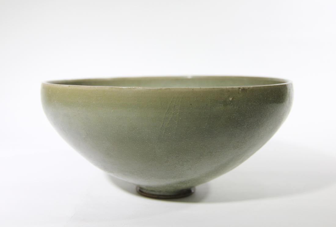 RU WARE CELADON PLAIN BOWL (1 of 6)