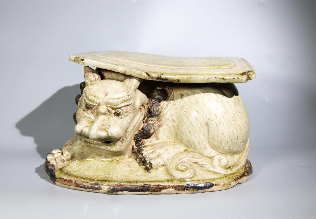 PALE CELADON GLAZE CROUCHING LION PORCELAIN PILLOW (1 of 8)