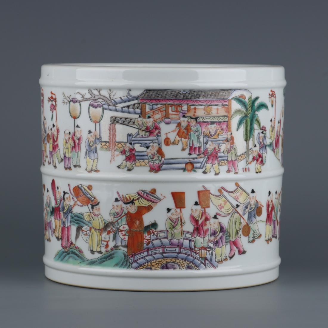 FAMILLE ROSE 'KIDS-PLAYING' BRUSH POT (1 of 9)