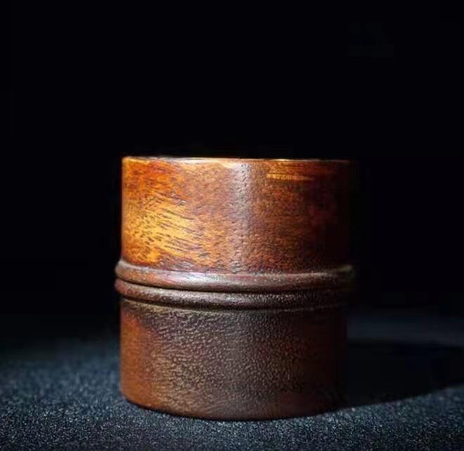 WOOD CARVING SHELL-INLAID COVERED BOX (1 of 5)