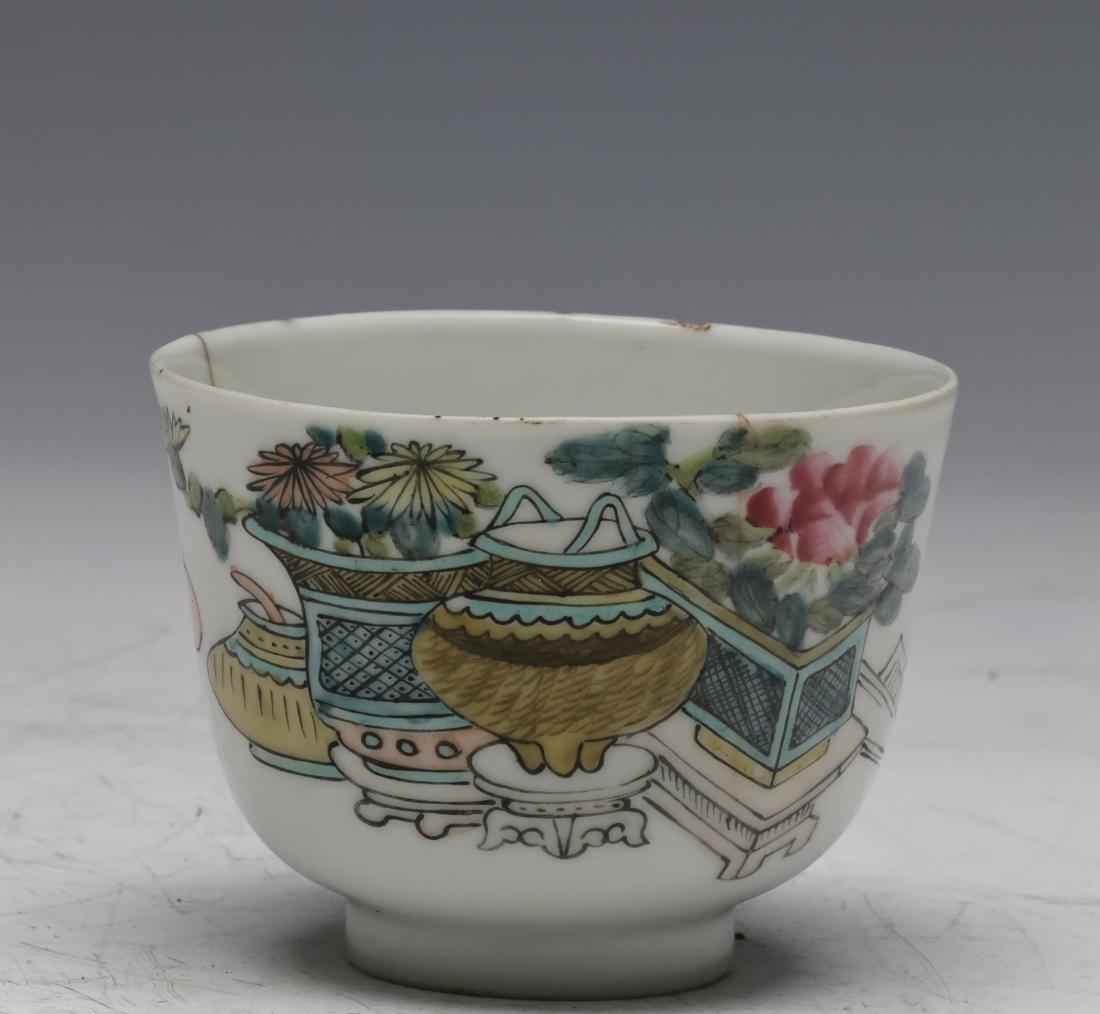QING, ANTIQUE-AND-CURIO PATTERN TEACUP (1 of 6)