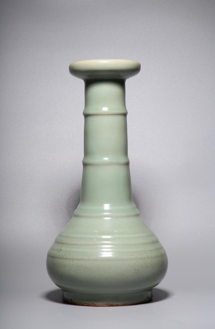SONG, LONGQUAN WARE BOW STRING VASE (1 of 9)
