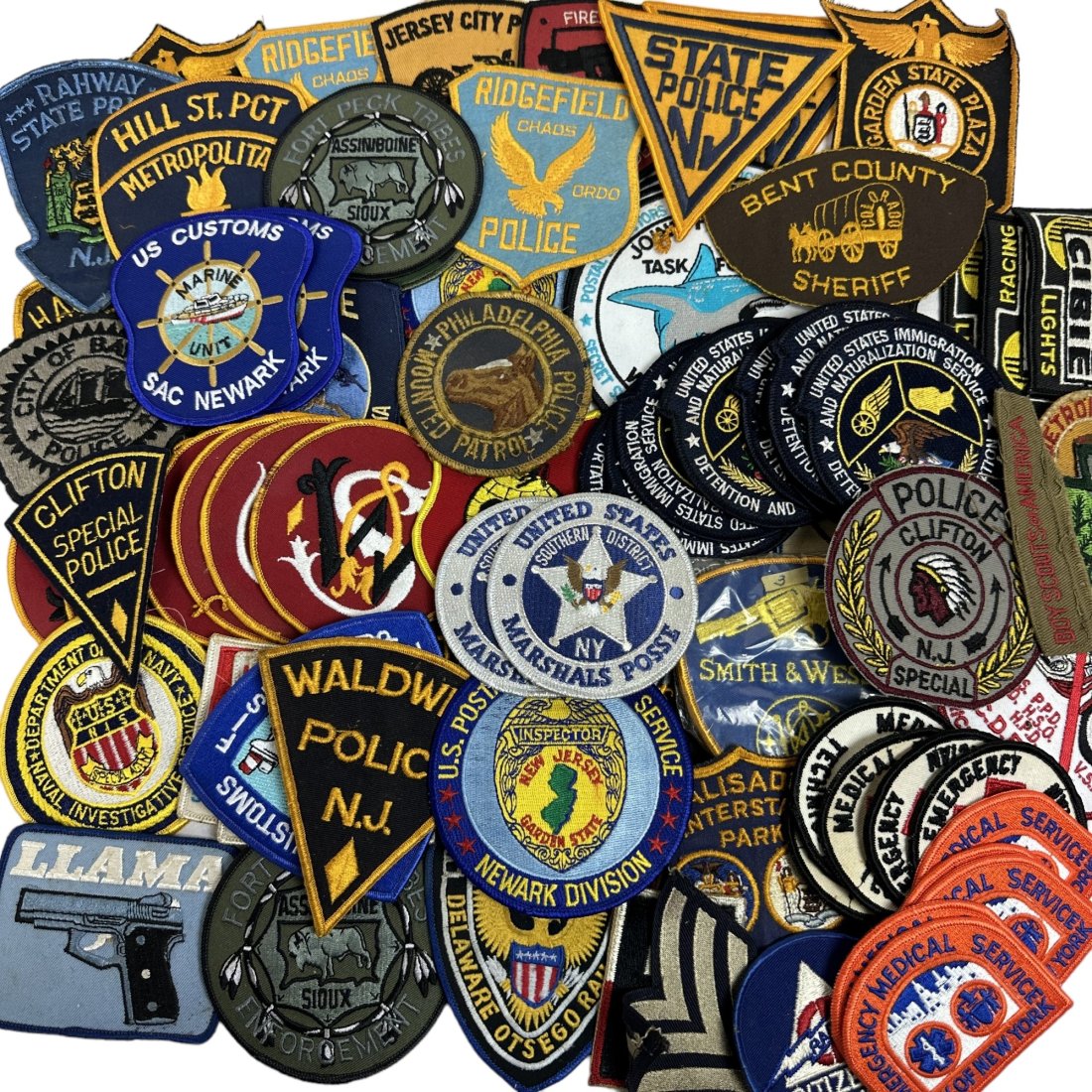 ~85 Vintage Patch Lot Mostly Police & Law Enforcement - Bergen County NJ: Lot of approximately 85 vintage patches. Mostly police & law enforcement patches with other types. Lots of NJ police patches with a focus on Bergen County, NJ. Other types include Jeep Snow Patrol, Bo