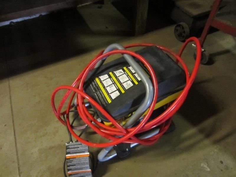 Wagner Paint Crew Power Painter: Still has paper work inside, does not look like it has been used or very little if it has. â€‹â€‹â€‹â€‹â€‹â€‹â€‹Shipping not available. Pick-up only.
