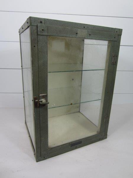 VINTAGE EMIL J. PAIDAR CO BARBER SHOP STERILIZER (1 of 5)