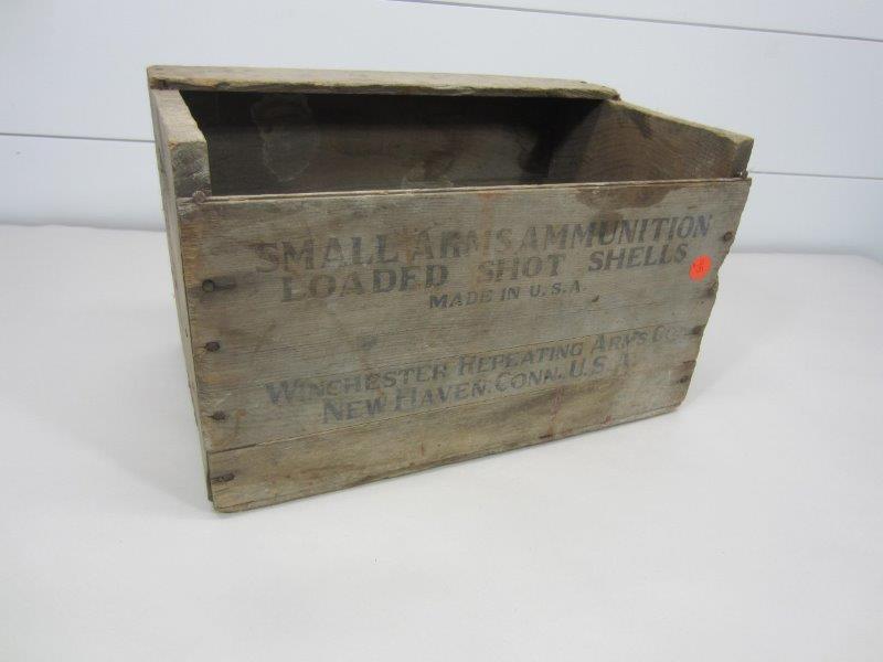 VINTAGE WINCHESTER REPEATING ARMS WOODEN CRATE (1 of 7)