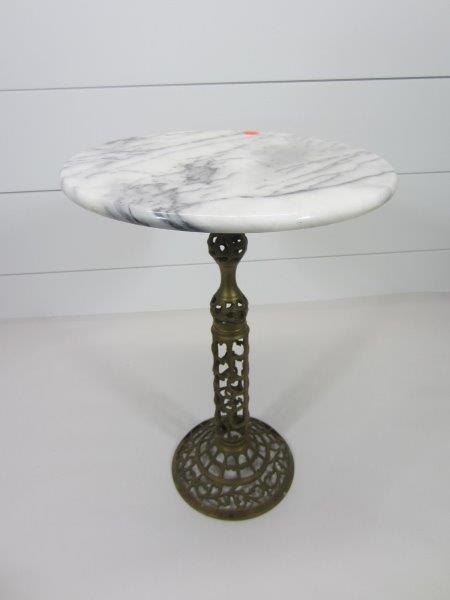 VINTAGE SMALL BRASS AND MARBLE SIDE STAND (1 of 4)