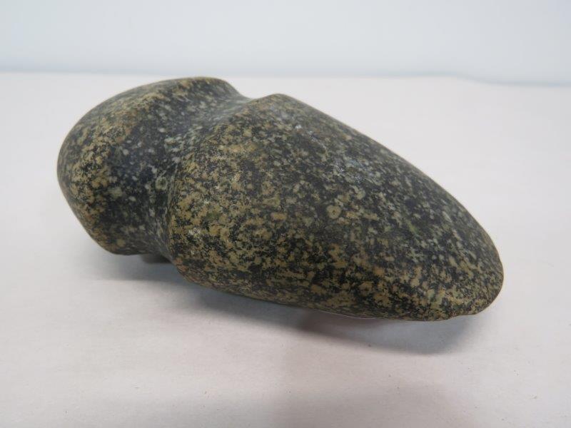 FULL GROOVED GRANITE AXE: 4" W/ MINOR CHIPS AS SEEN IN PHOTOS