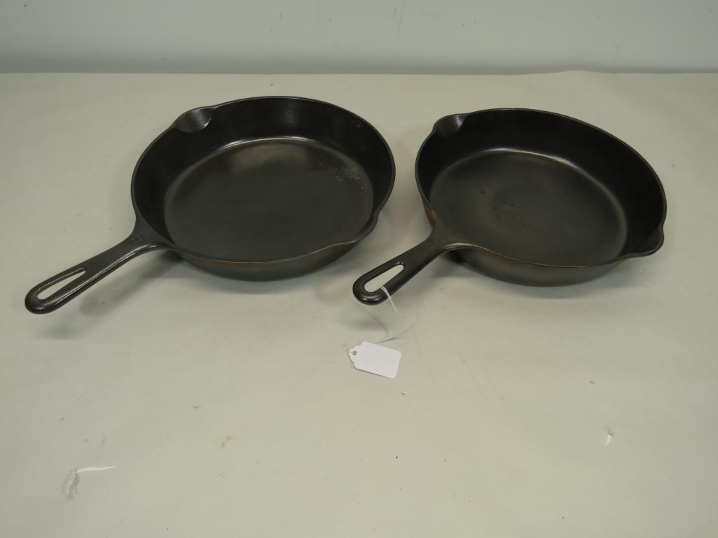 Erie Griswold Small Logo # 7 & 8: Lot is a pair of cast iron skillets. No. 7 does have small spots of pitting on inside. 