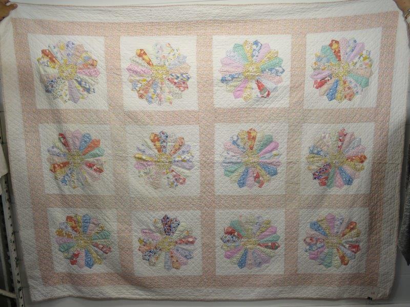 Early Hand-Stitched Dresden Plate Quilt (1 of 5)