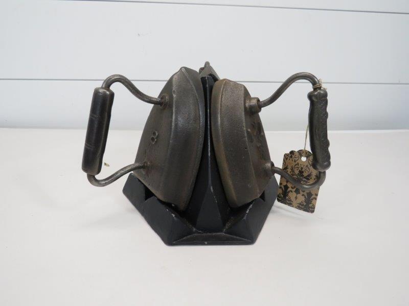 Pat 1886 Cast Iron Stand with Three Sad Irons (1 of 7)