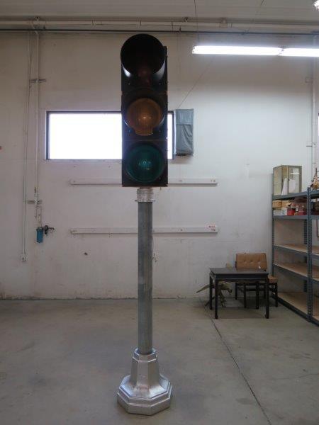 Large Econoline Three Light Traffic Light on Post (1 of 5)
