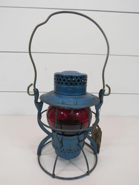 New York Central System Railroad Dietz Lantern (1 of 7)